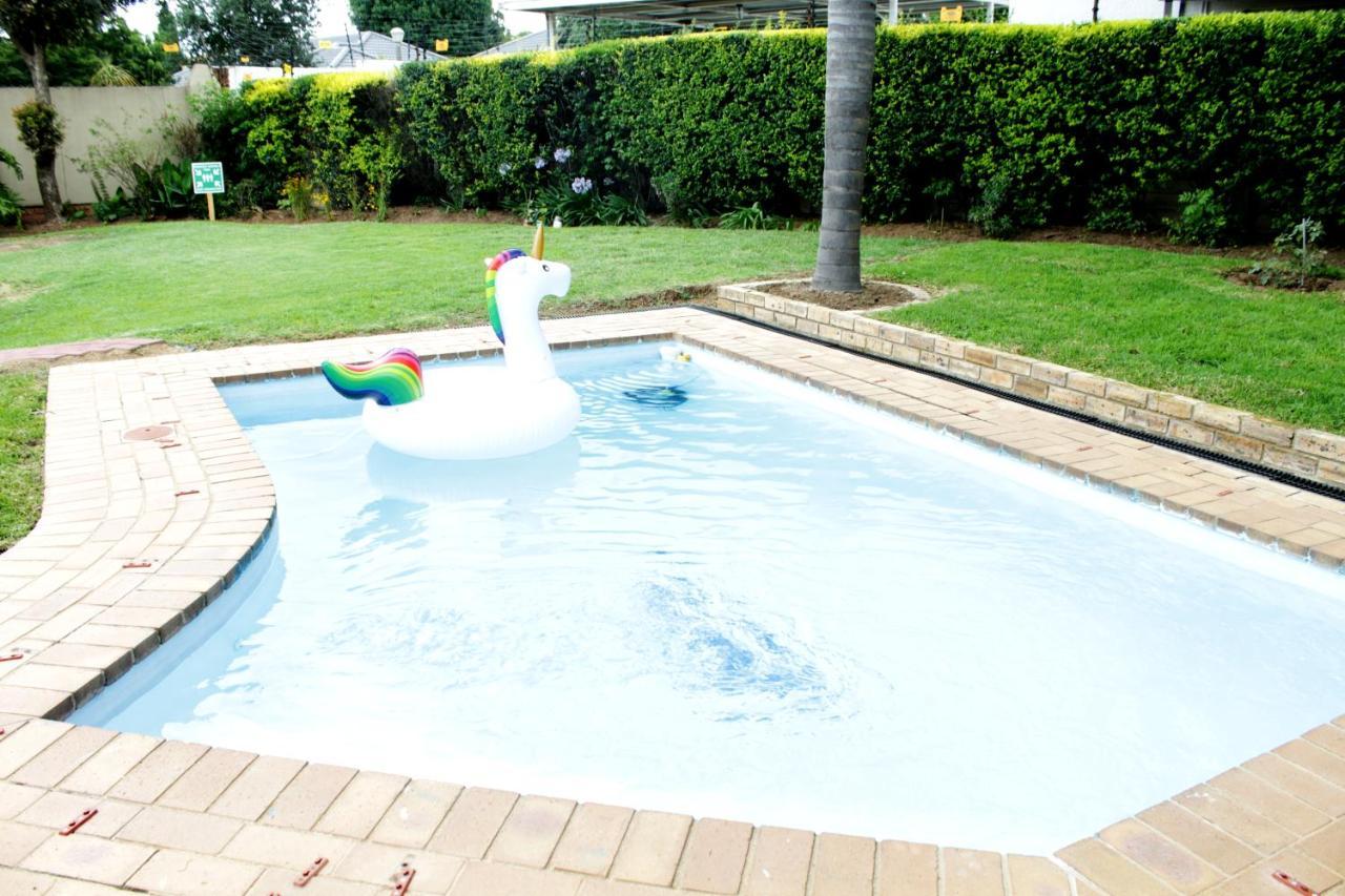 Midrand Bed And Breakfast Екстериор снимка