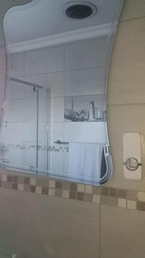 Midrand Bed And Breakfast Екстериор снимка